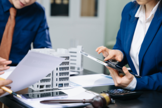 A organização societária aliada ao planejamento patrimonial fortalece a proteção de ativos, conforme explica Victor Boris Santos Maciel.